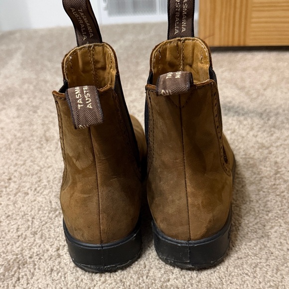 Blundstone Rustic Brown Ankle Boots - Picture 3 of 4